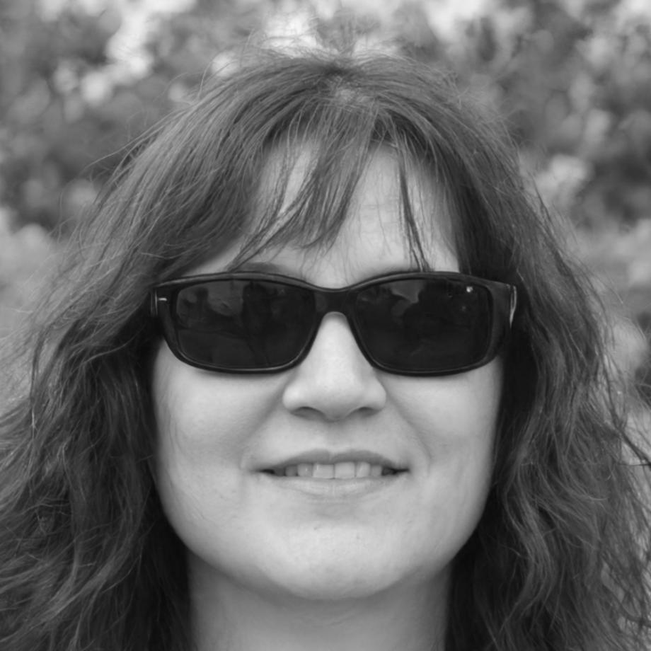 Esperta in personalizzazione e consulenza parrucche